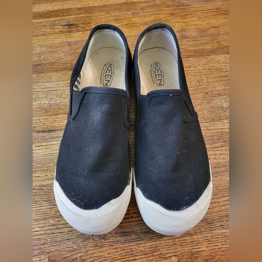 Rocket Dog shoes